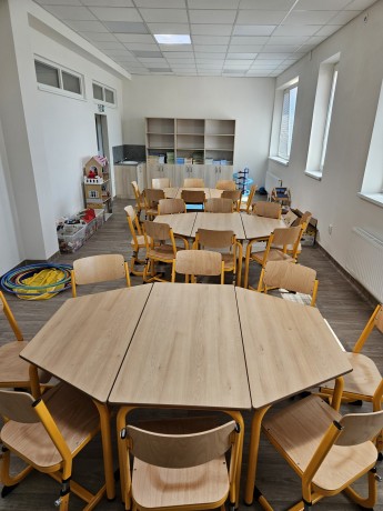 Zluta_druzina_pohled_od_tabule