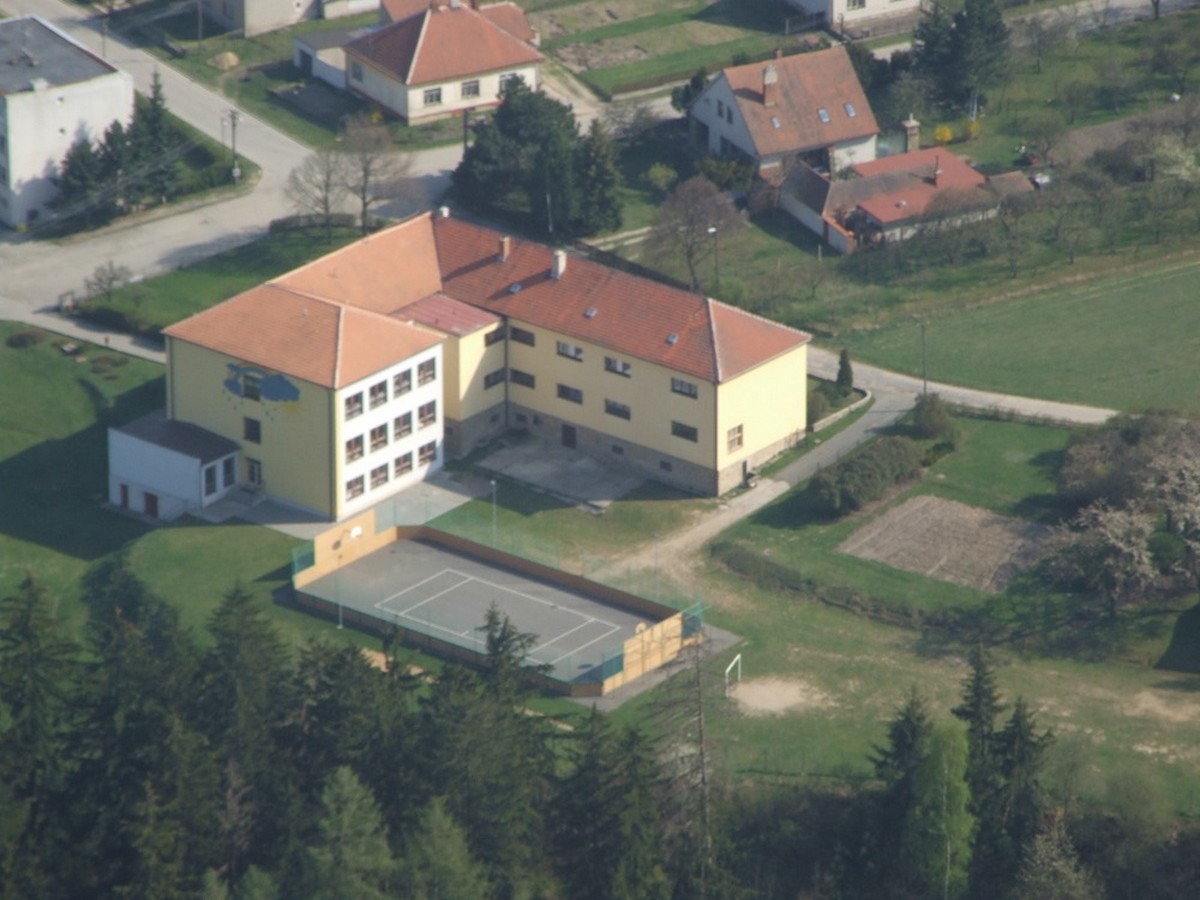 Letecke snimky_skoly3_foto_Pavel_Filouš