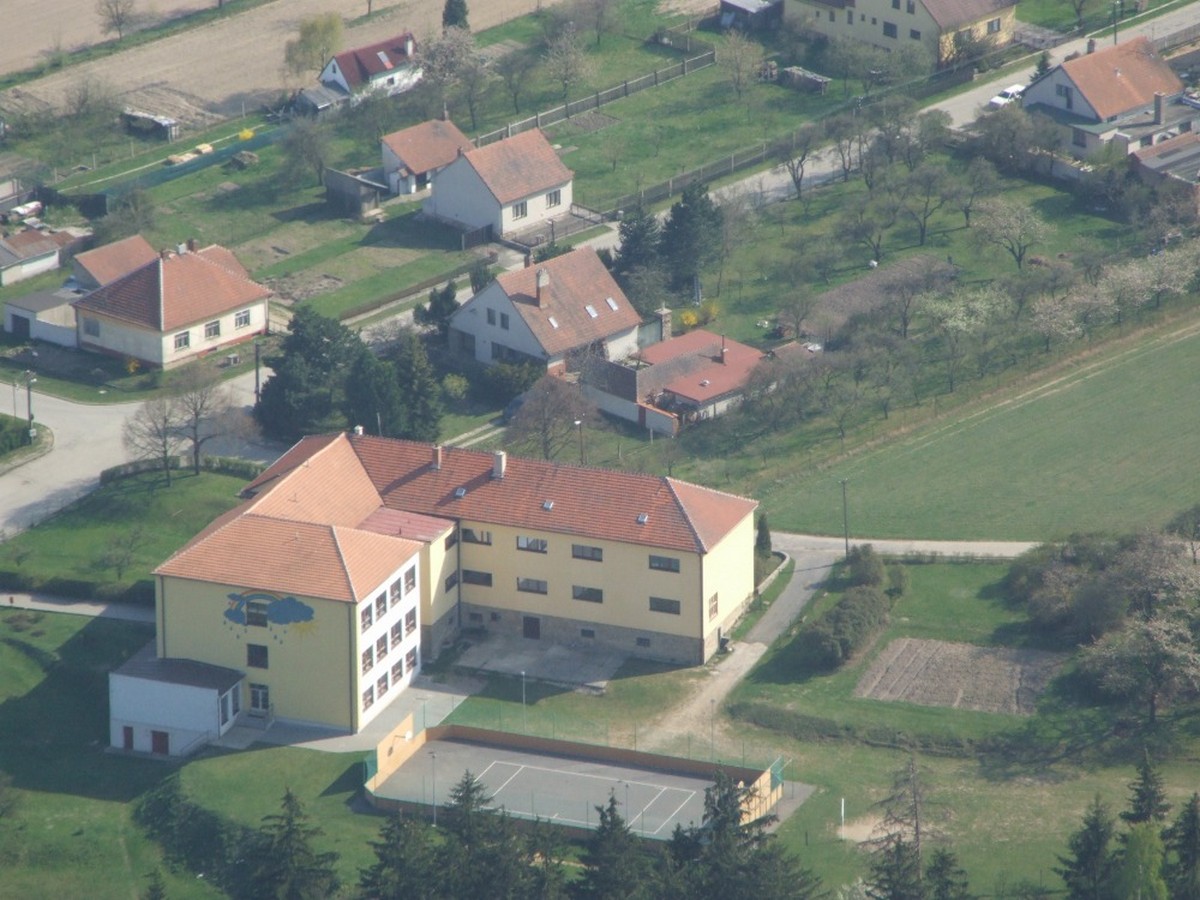 Letecke_snimky_skoly2_foto_Pavel_Filouš