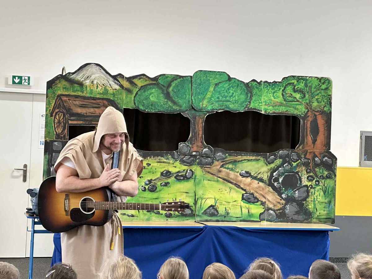 att.IPHB0PelhpdJSpuN0e-h8j34jrEQ5Zymgi1mnwcrA2I [1600x1200]